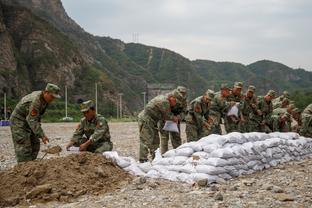 追梦：杰克逊给了我们信心 他说库里是地球最强 告诉克莱只管投